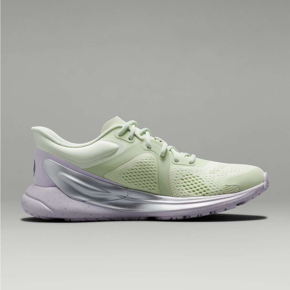 Lululemon BlissFeel Women's Athletic Running Shoes Light Green Size 8